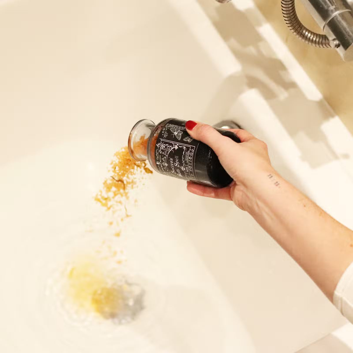 Ancient Witch Success Bath Spell Potion with Citrine Crystal Necklace