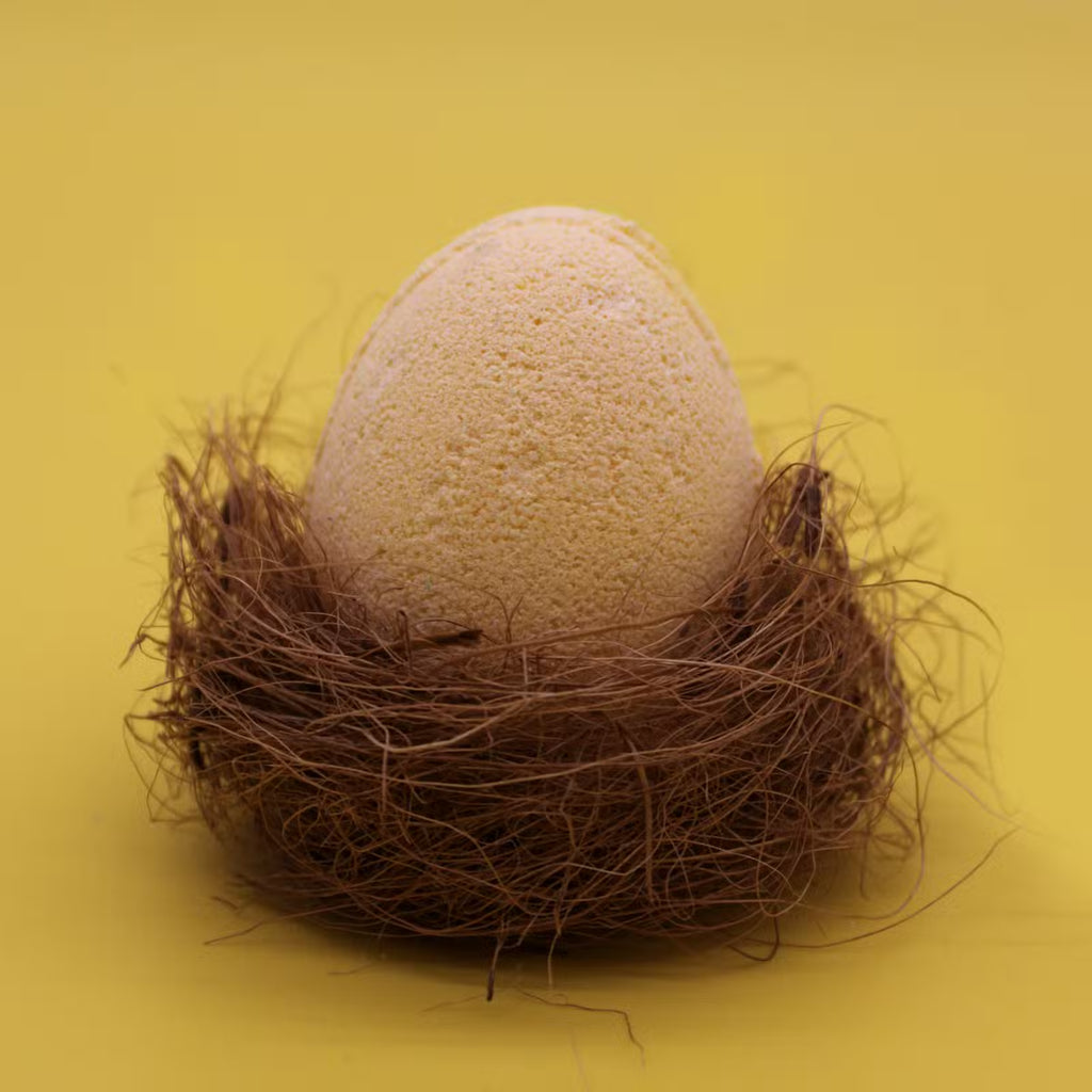 6 x 60g Bath Eggs in Tray - Banana